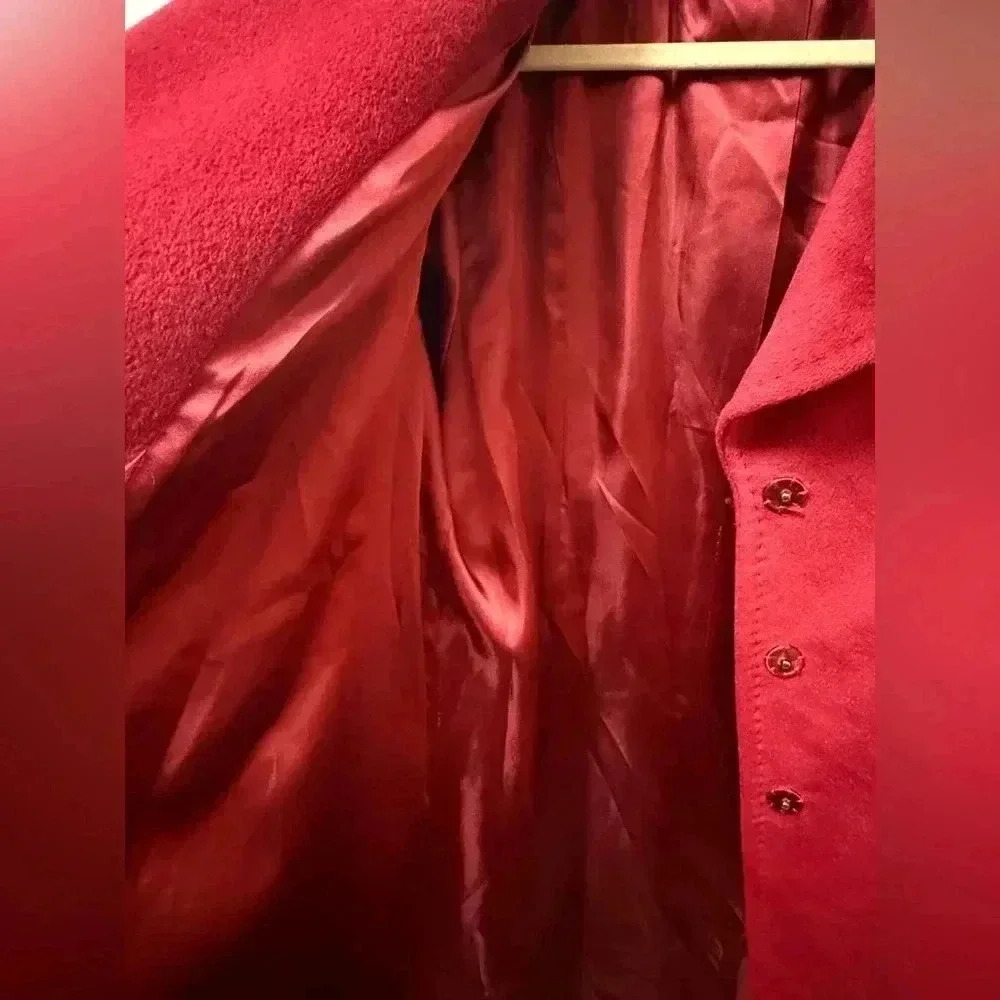 Vintage Anne Klein Wool and Angora Red Coat size 10 - Picture 4 of 6